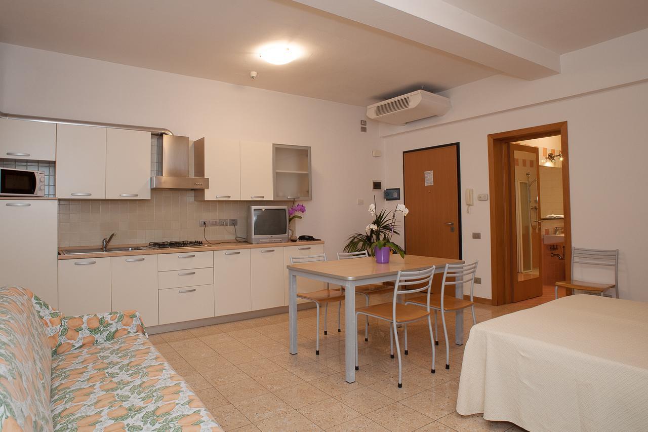 Residence Cà D'oro Lido di Jesolo Exterior foto