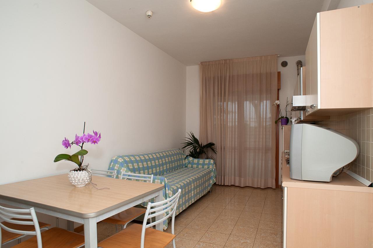 Residence Cà D'oro Lido di Jesolo Exterior foto