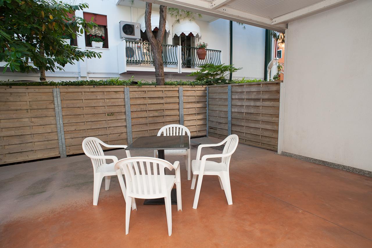 Residence Cà D'oro Lido di Jesolo Exterior foto