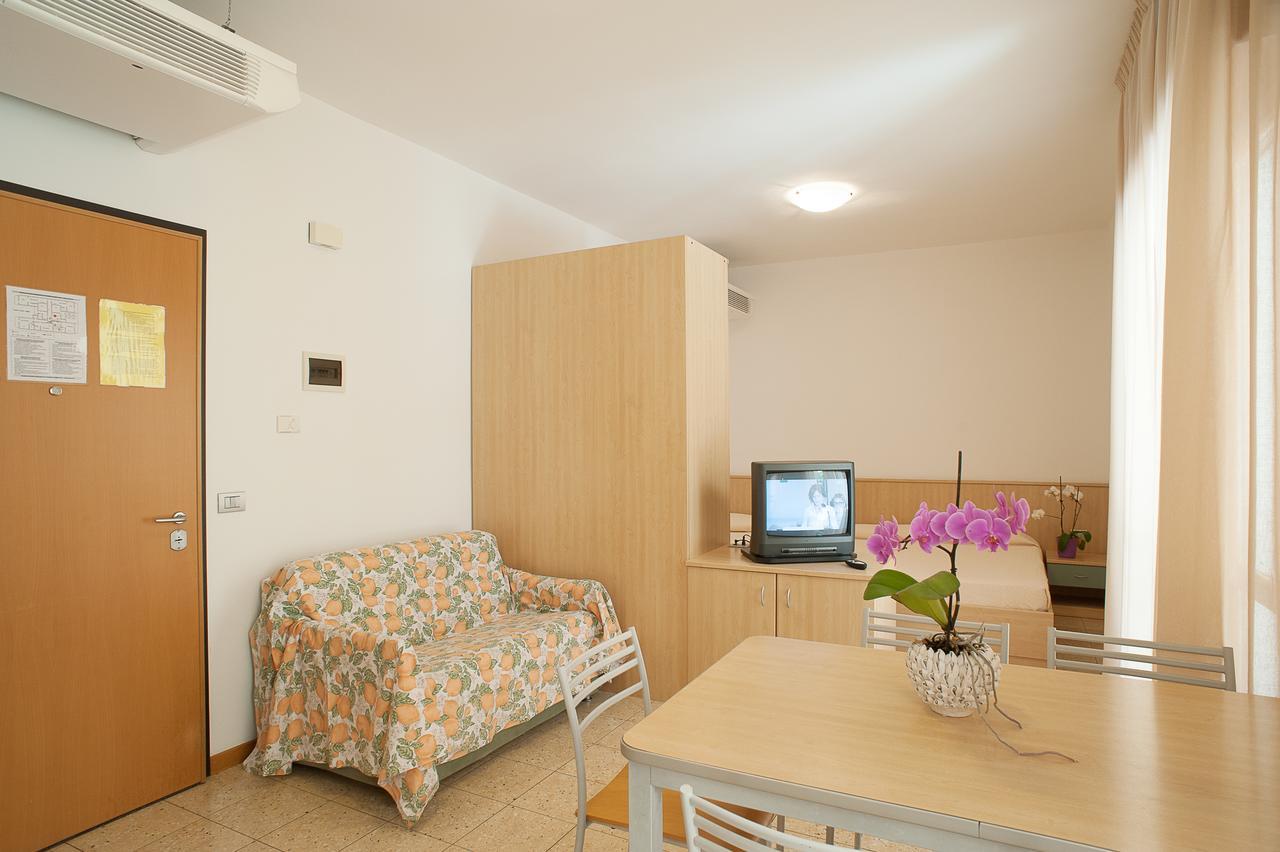 Residence Cà D'oro Lido di Jesolo Exterior foto